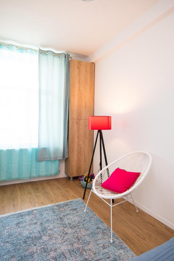 Colorful & Cozy Condo Κλουζ-Ναπόκα Εξωτερικό φωτογραφία